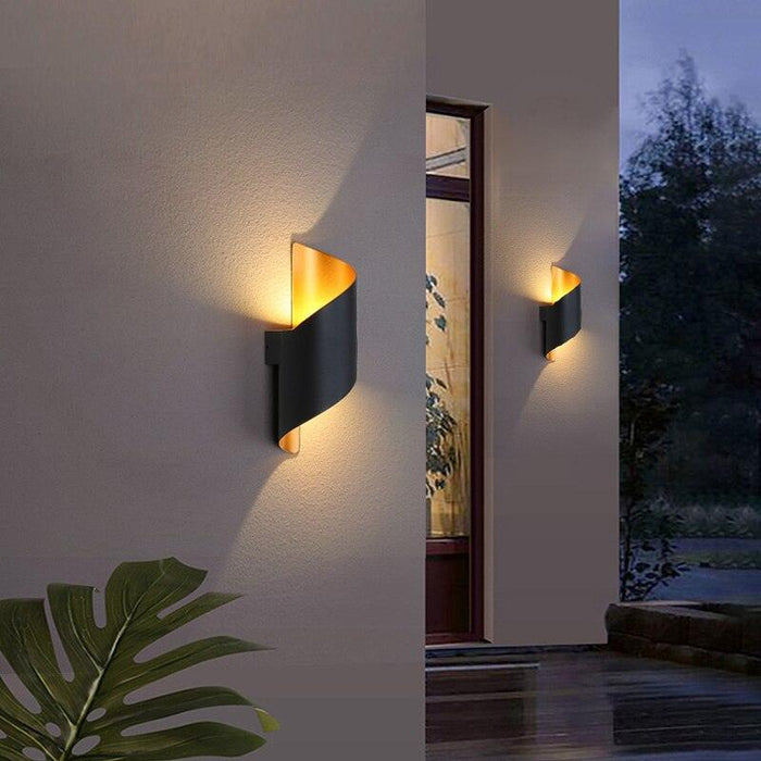 Arandela LED de Parede para Exterior em Formato Espiral