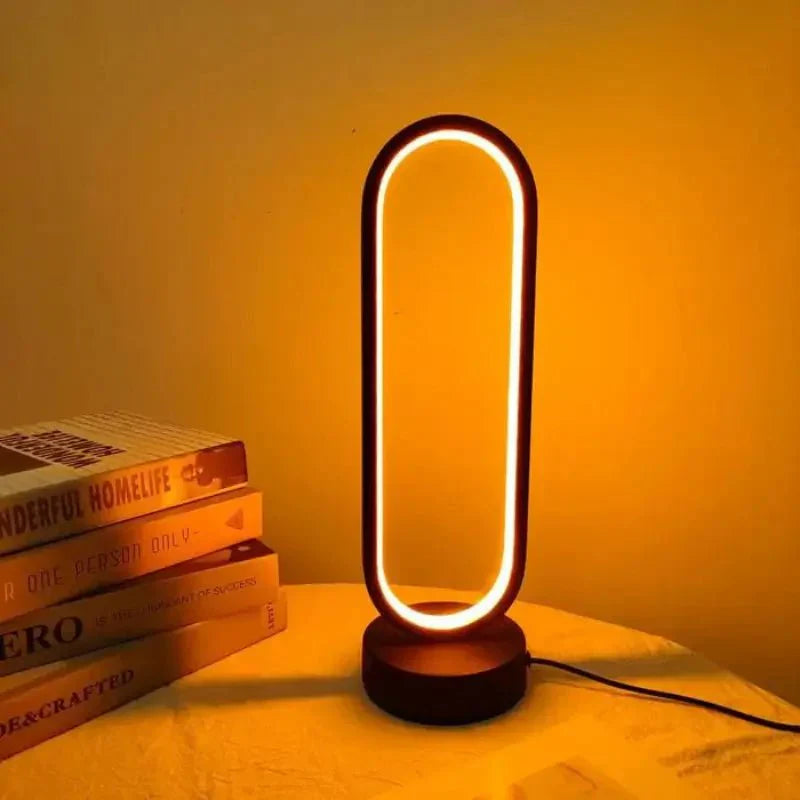 Luminária de Mesa com LED e 3 Opções de Temperatura de Luz