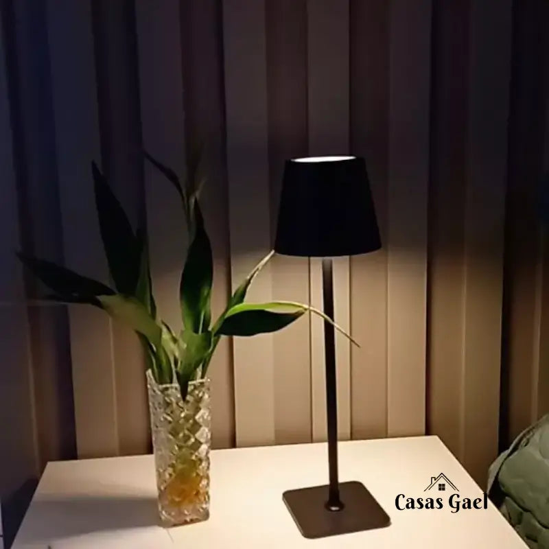 Luminária de Mesa Decorativa Sem Fio com Função Dimerizável