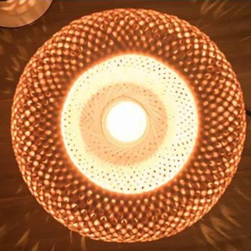 Luminária de Mesa em Rattan com Design Elegante