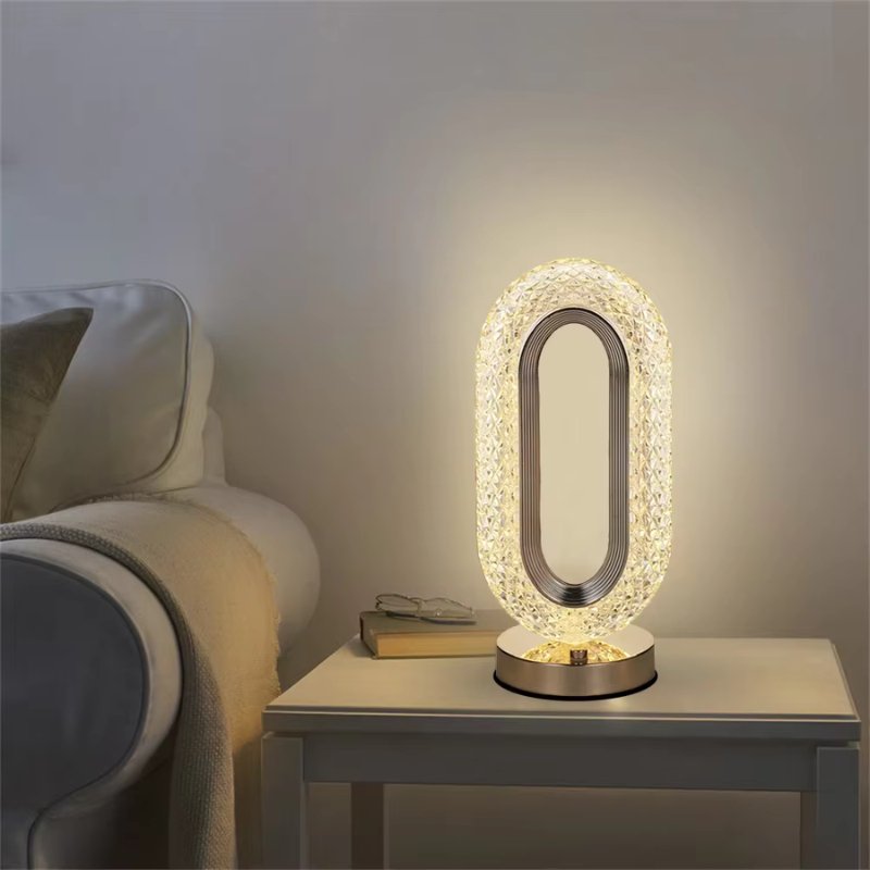 Luminária de Mesa Oval em Cristal com Design Luxuoso