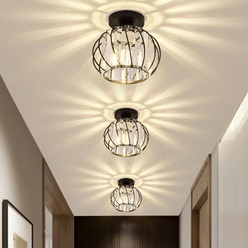 Luminária de Teto Decorativa com Cúpula de Vidro e Design Luxuoso